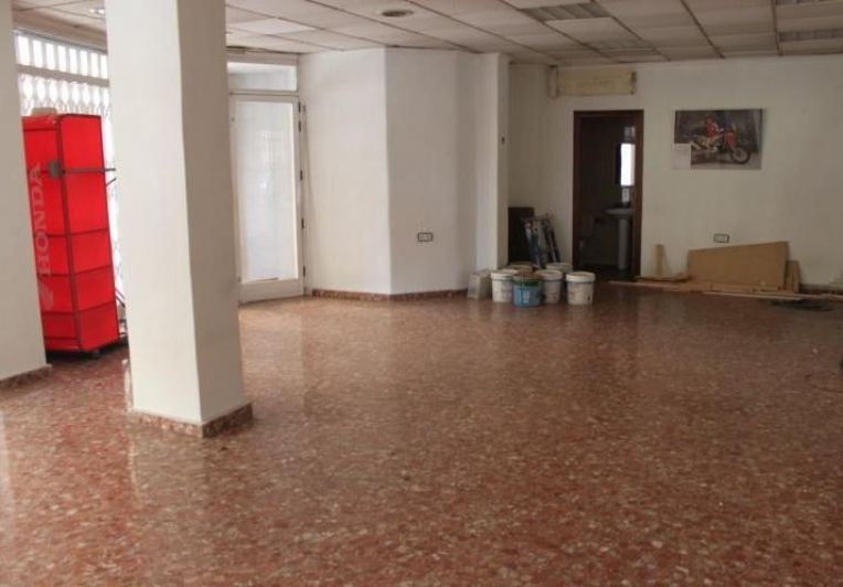 Local comercial en Benidorm 210 m2
