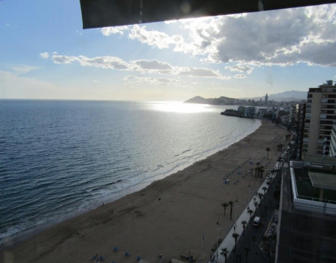 Appartement sur la première ligne de la plage de Levante