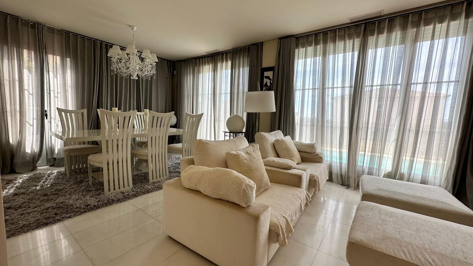 Villa en Golf Bahía