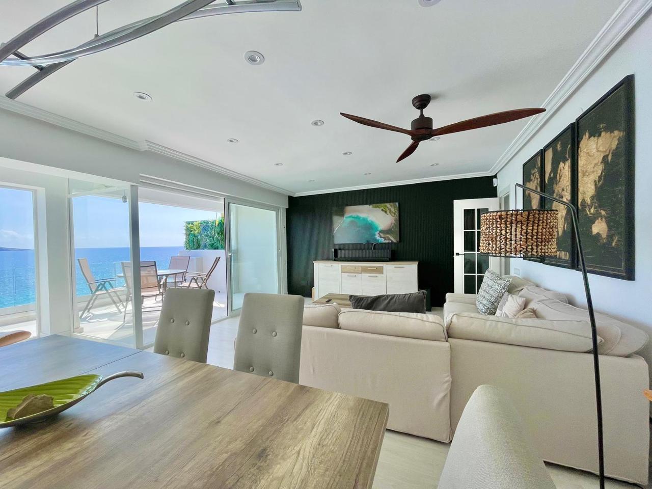 Traumhafte Penthouse-Wohnung zu verkaufen in erster Reihe am Levante-Strand – Benidorm