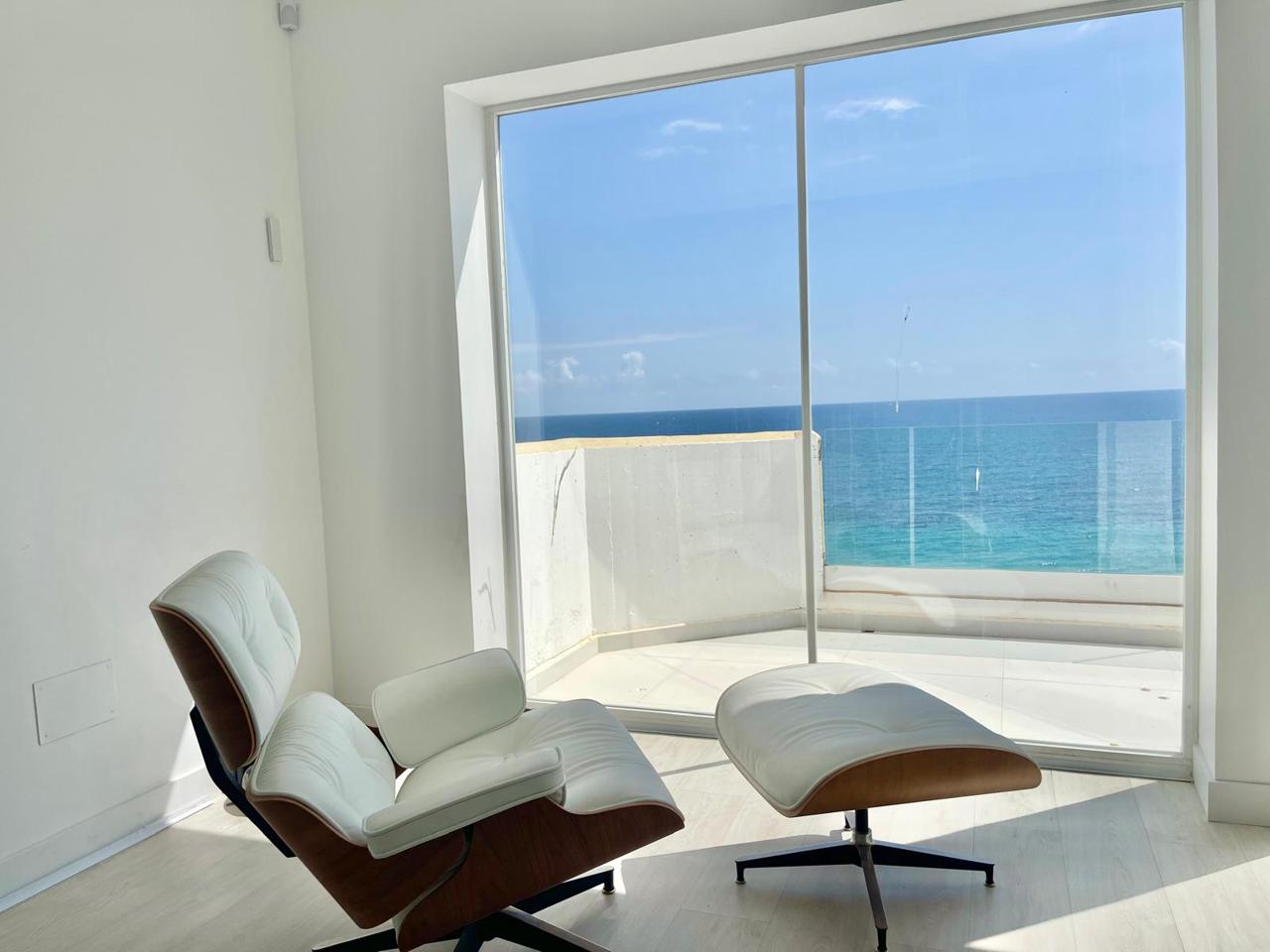 Traumhafte Penthouse-Wohnung zu verkaufen in erster Reihe am Levante-Strand – Benidorm
