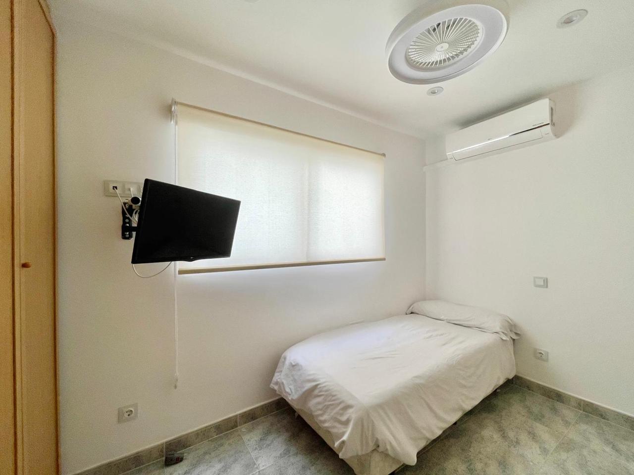 Traumhafte Penthouse-Wohnung zu verkaufen in erster Reihe am Levante-Strand – Benidorm