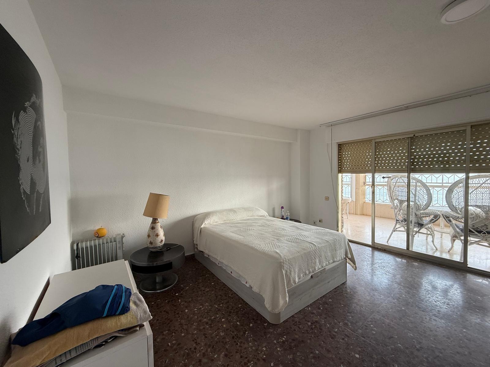 Apartament na rogu z widokiem na morze w Levante