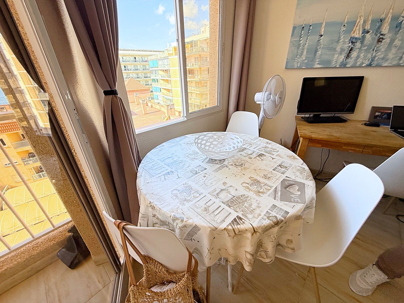 Appartement central avec vue sur la mer et terrasse
