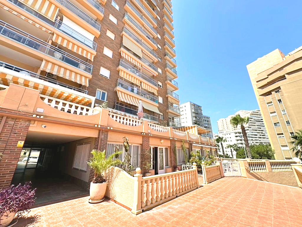 Apartamento con vistas al mar en playa La Fossa, Calpe