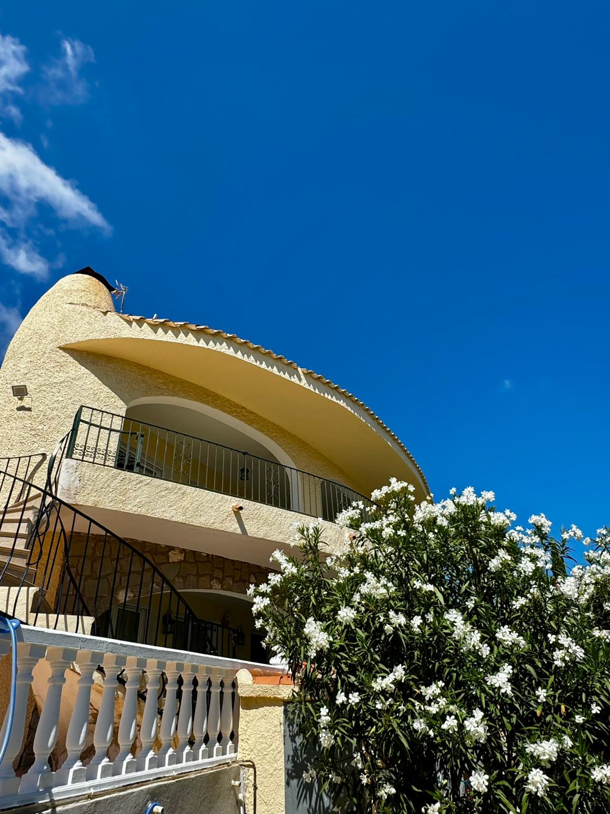 Villa independiente en Calpe, urbanización Canuta-Baja.