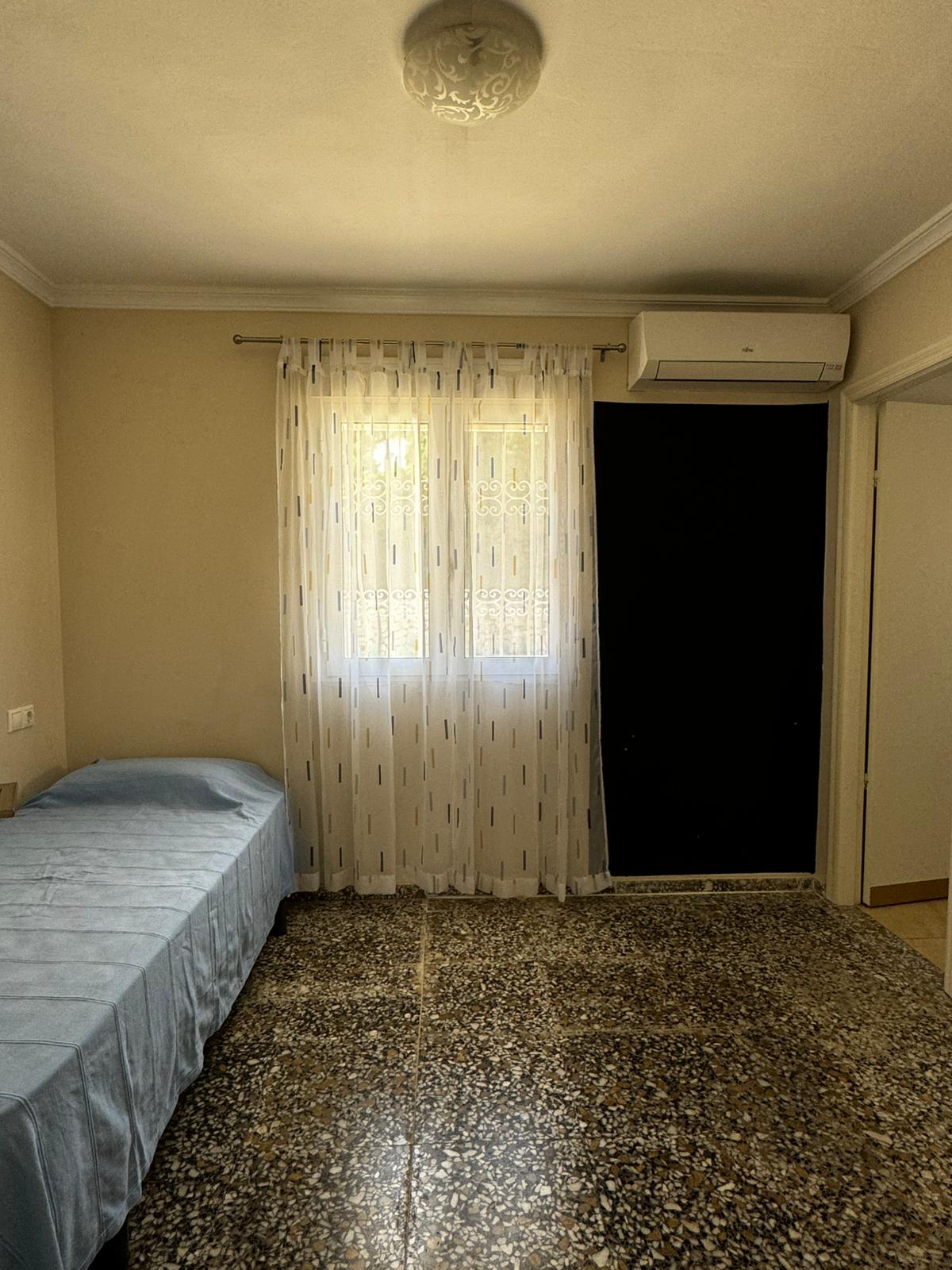 Villa independiente en Calpe, urbanización Canuta-Baja.
