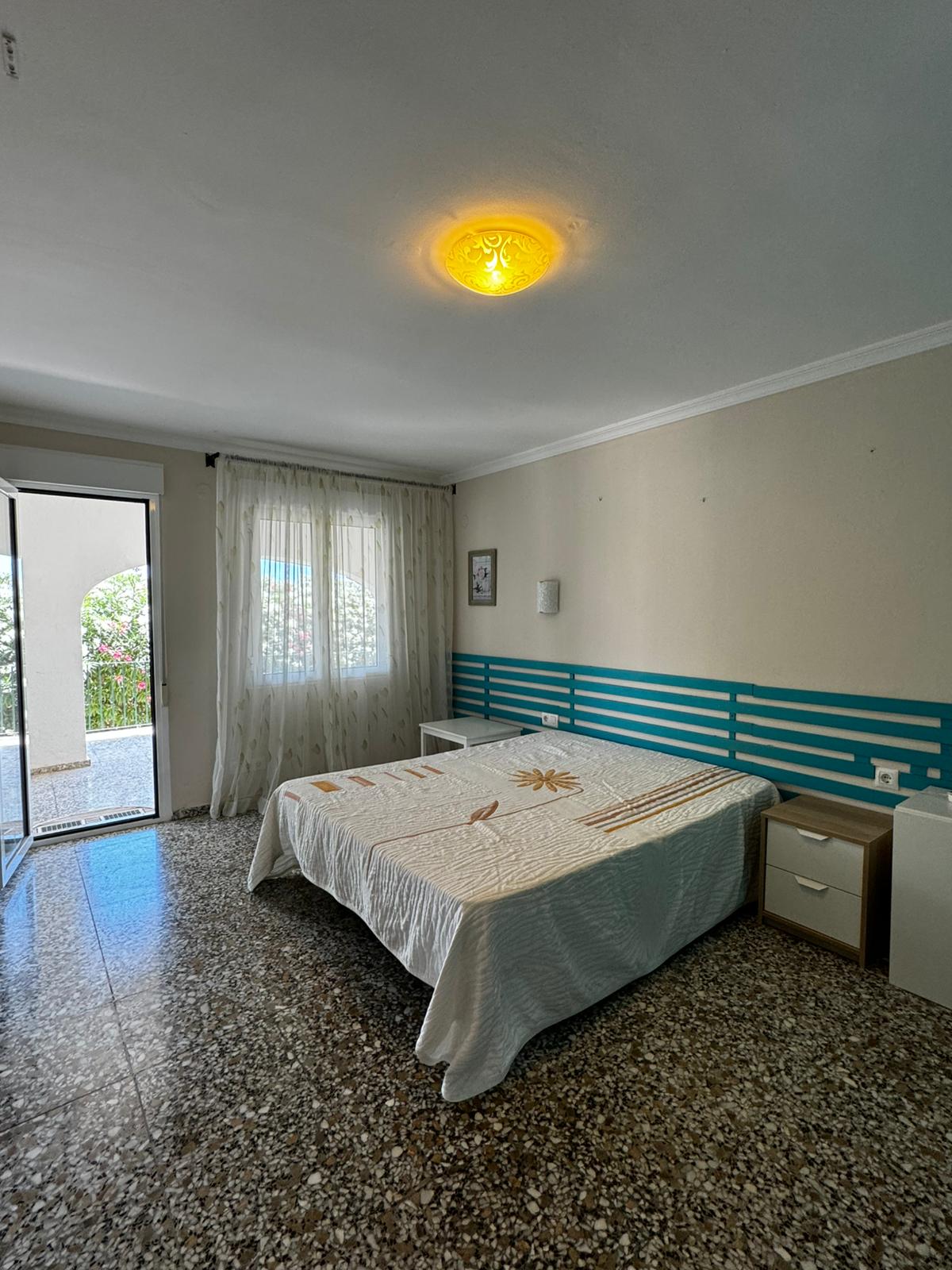 Villa independiente en Calpe, urbanización Canuta-Baja.