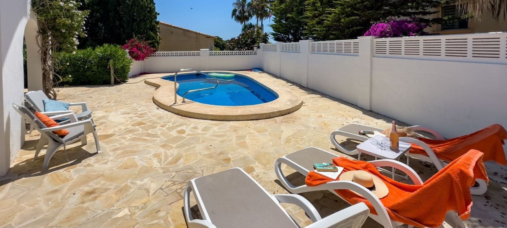 Casa de dos plantas en una zona tranquila de Calpe