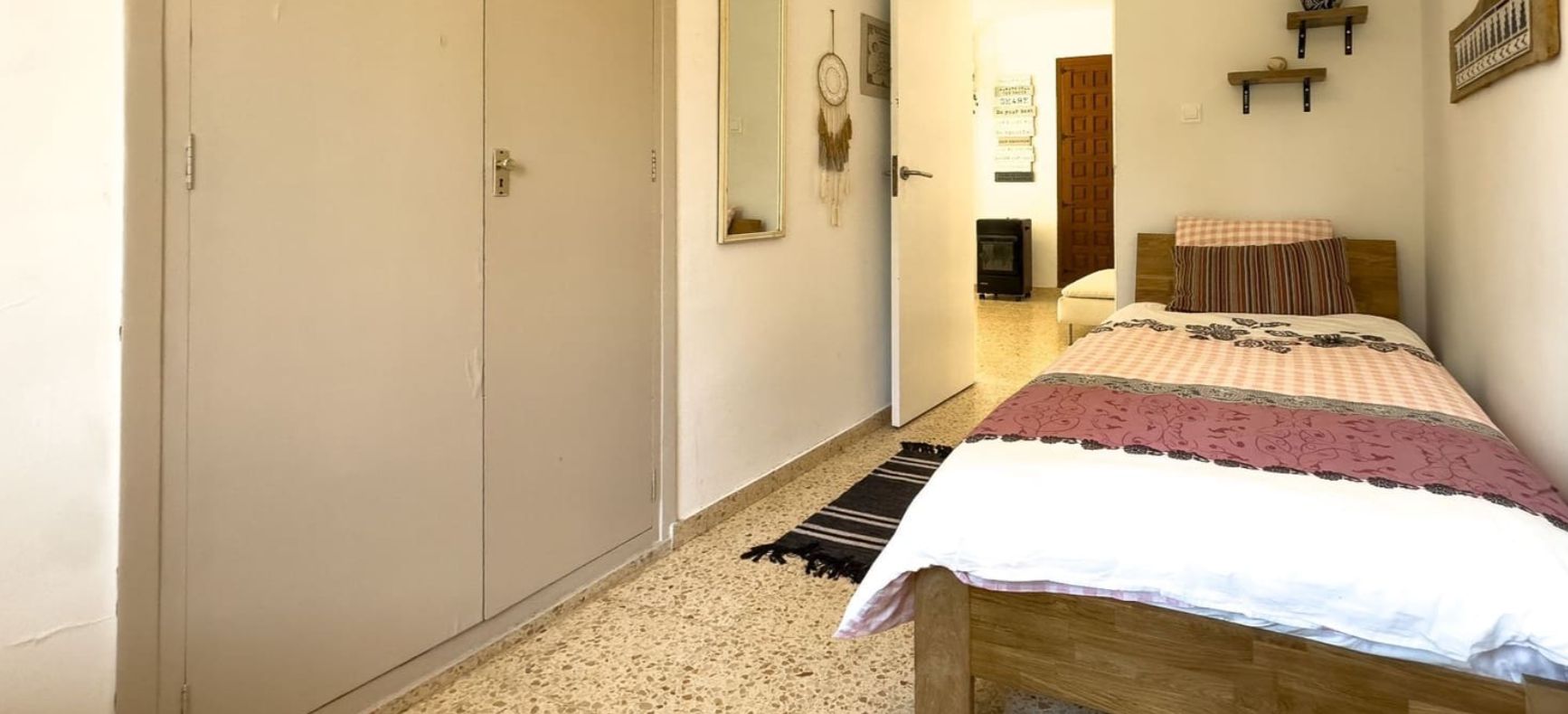 Casa de dos plantas en una zona tranquila de Calpe