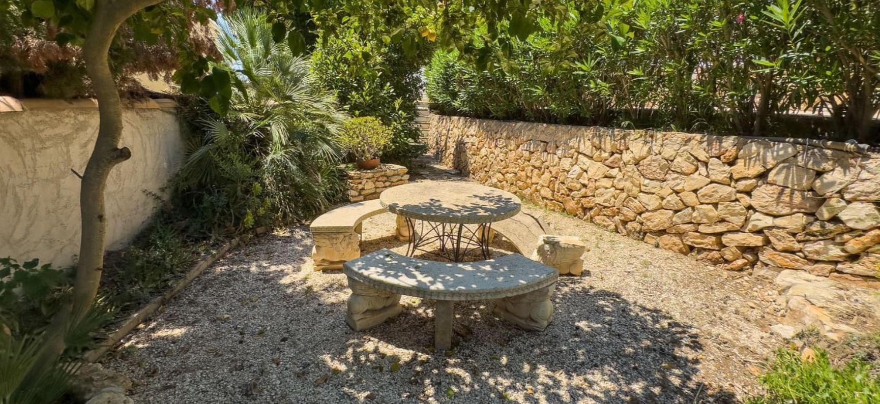 Casa de dos plantas en una zona tranquila de Calpe