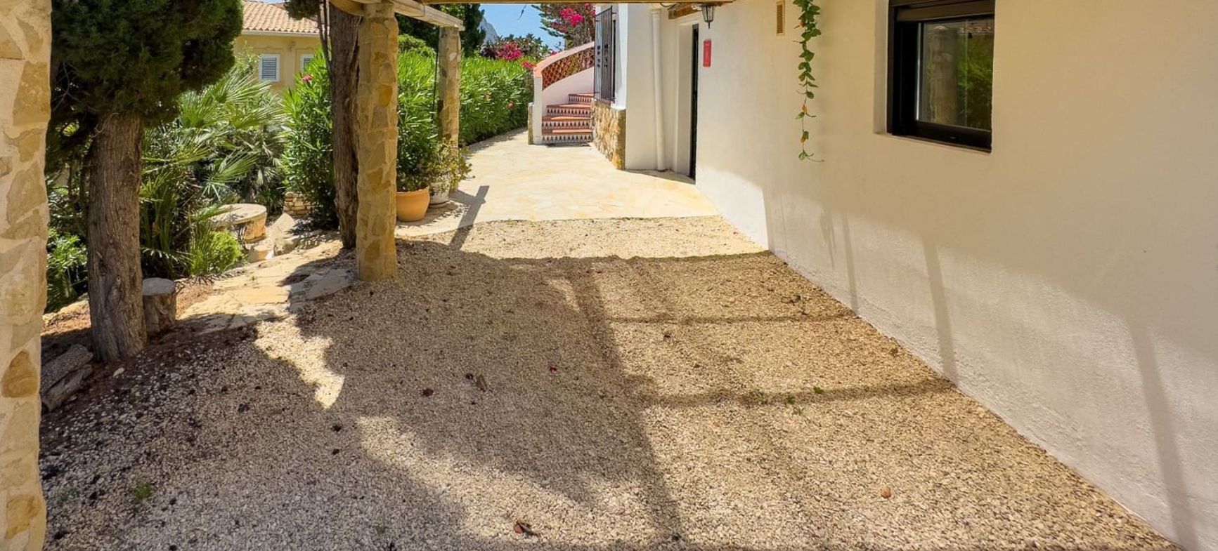 Casa de dos plantas en una zona tranquila de Calpe
