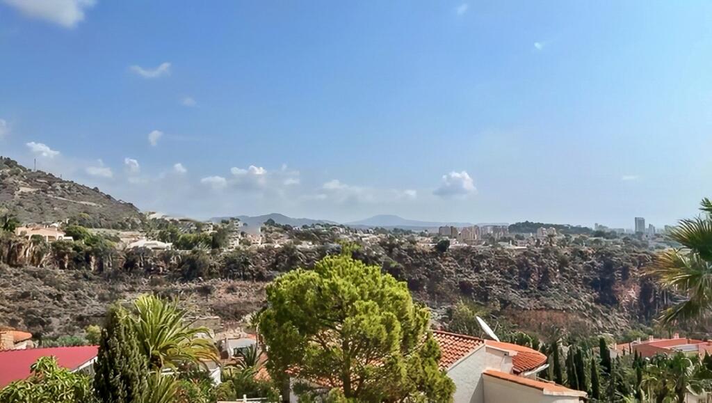 Nydelig villa til salgs i Calpe med havutsikt og 6 soverom