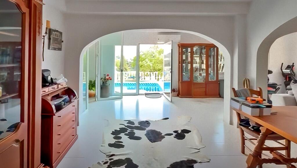 Nydelig villa til salgs i Calpe med havutsikt og 6 soverom