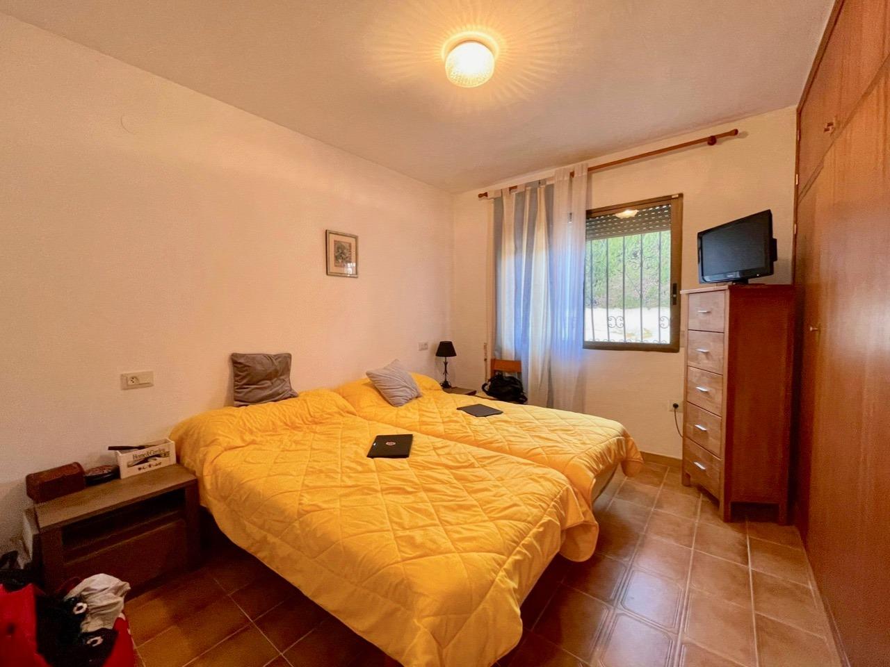 VILLA INDEPENDIENTE CON PISCINA PRIVADA EN BENIDORM