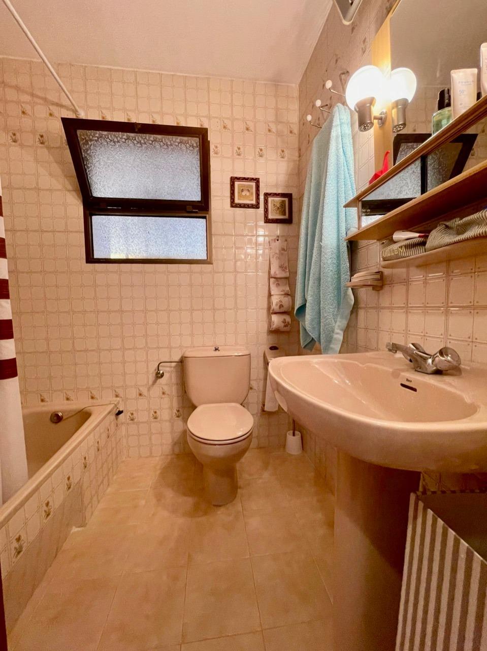 VILLA INDEPENDIENTE CON PISCINA PRIVADA EN BENIDORM