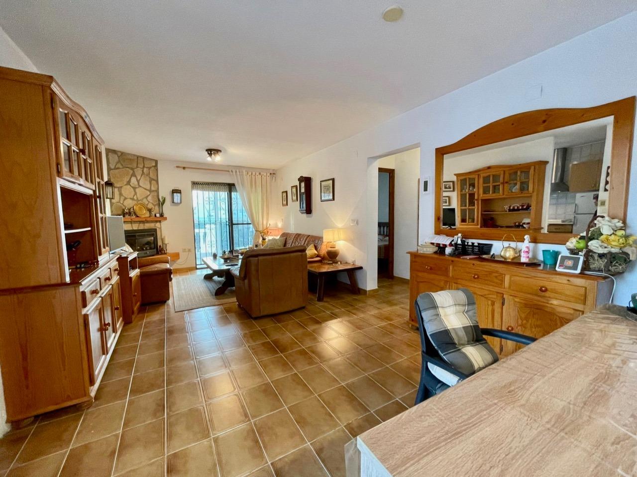 VILLA INDEPENDIENTE CON PISCINA PRIVADA EN BENIDORM