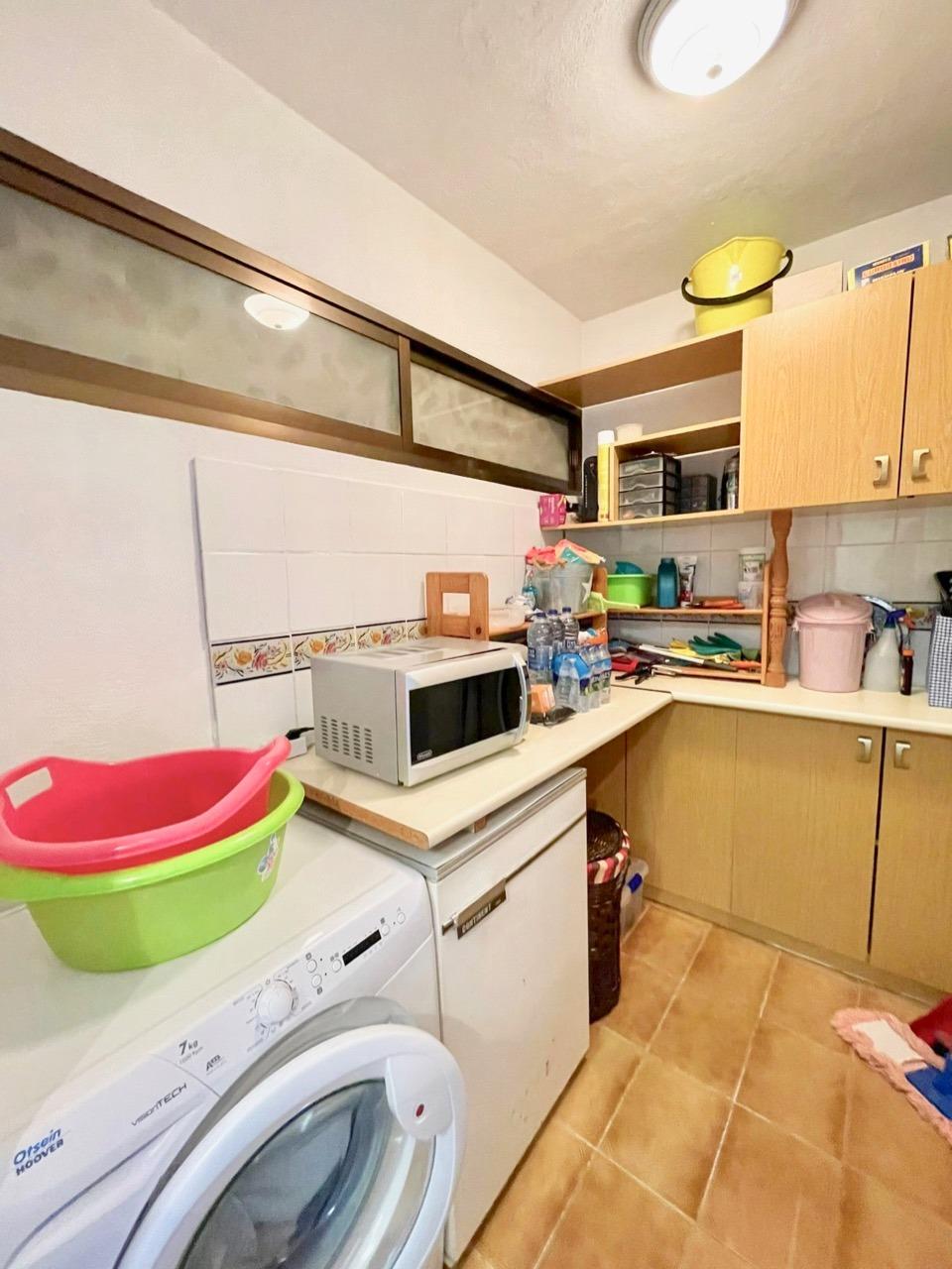 VILLA INDEPENDIENTE CON PISCINA PRIVADA EN BENIDORM