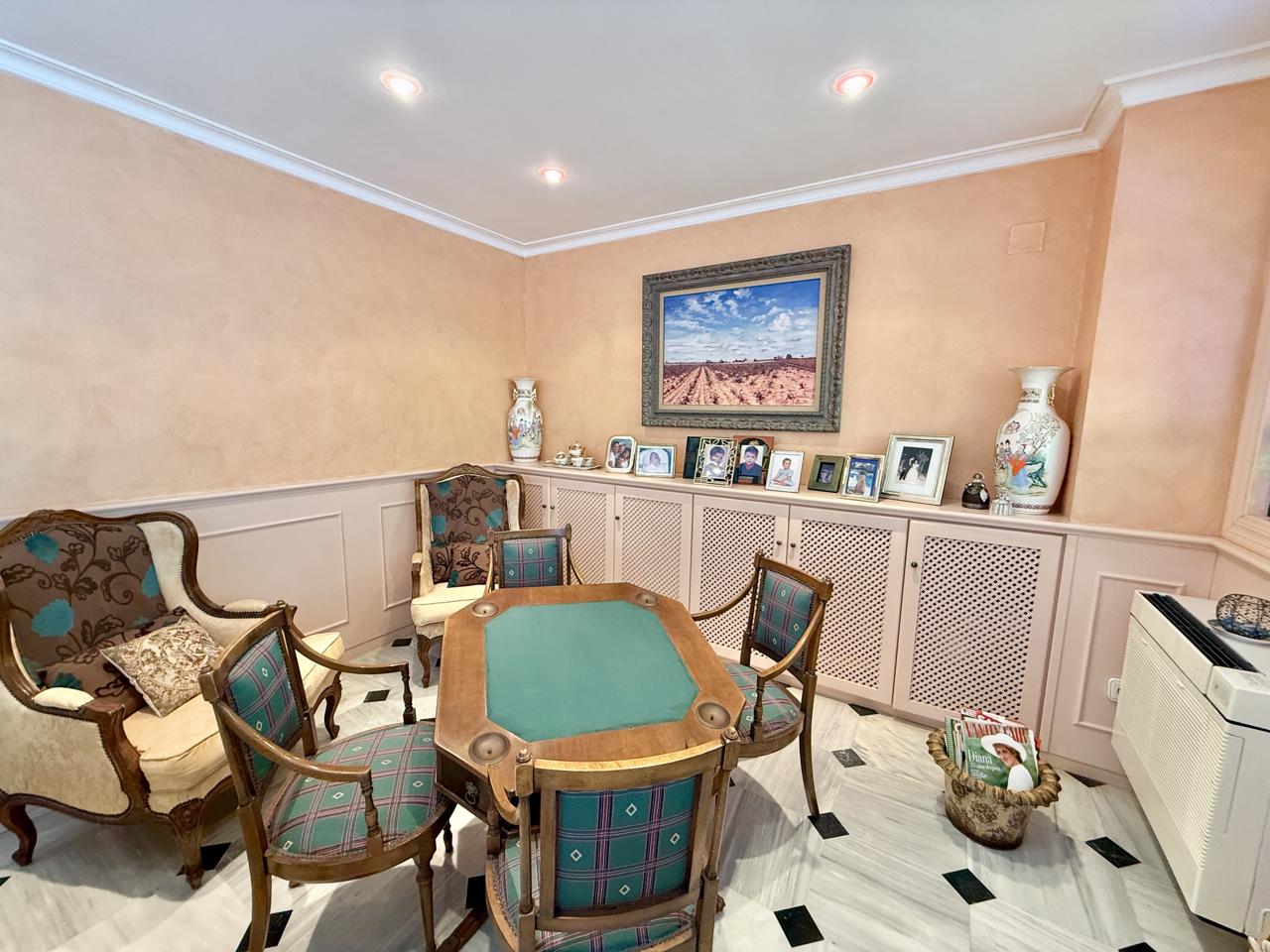Piso de lujo en venta en primera línea de Playa de Levante, Benidorm — Exclusividad, amplitud y las mejores vistas al mar