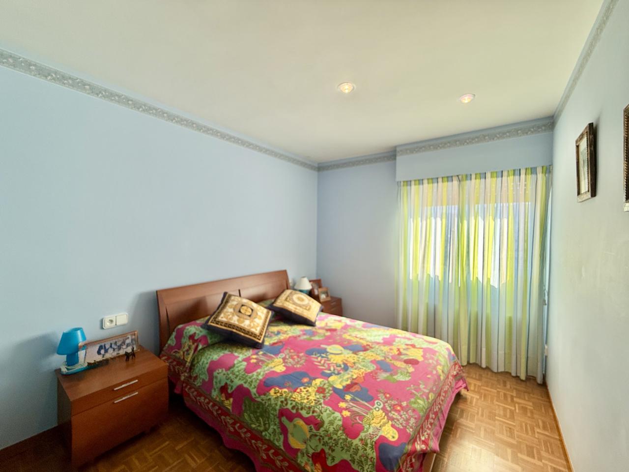 Piso de lujo en venta en primera línea de Playa de Levante, Benidorm — Exclusividad, amplitud y las mejores vistas al mar