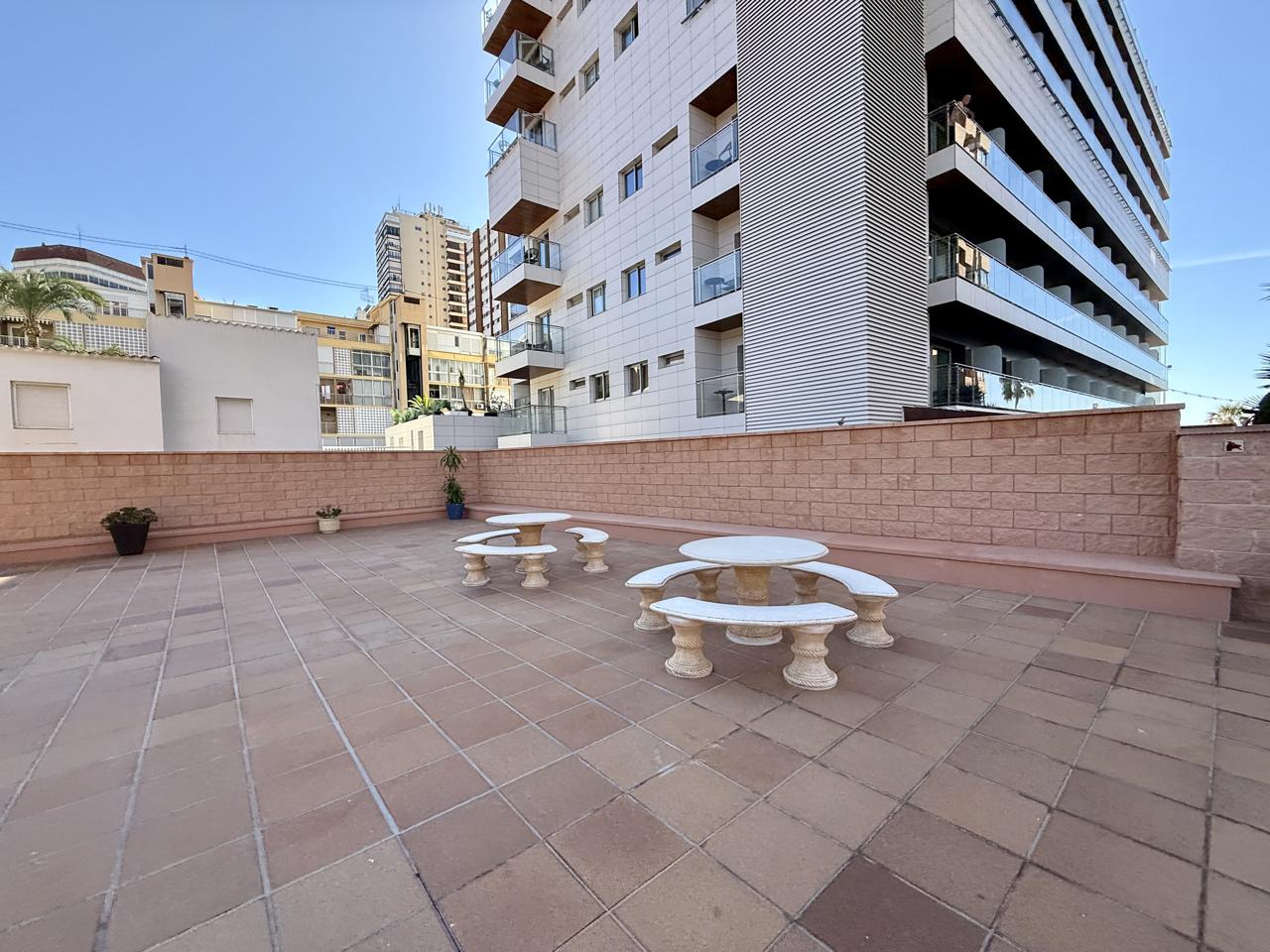 Piso de lujo en venta en primera línea de Playa de Levante, Benidorm — Exclusividad, amplitud y las mejores vistas al mar