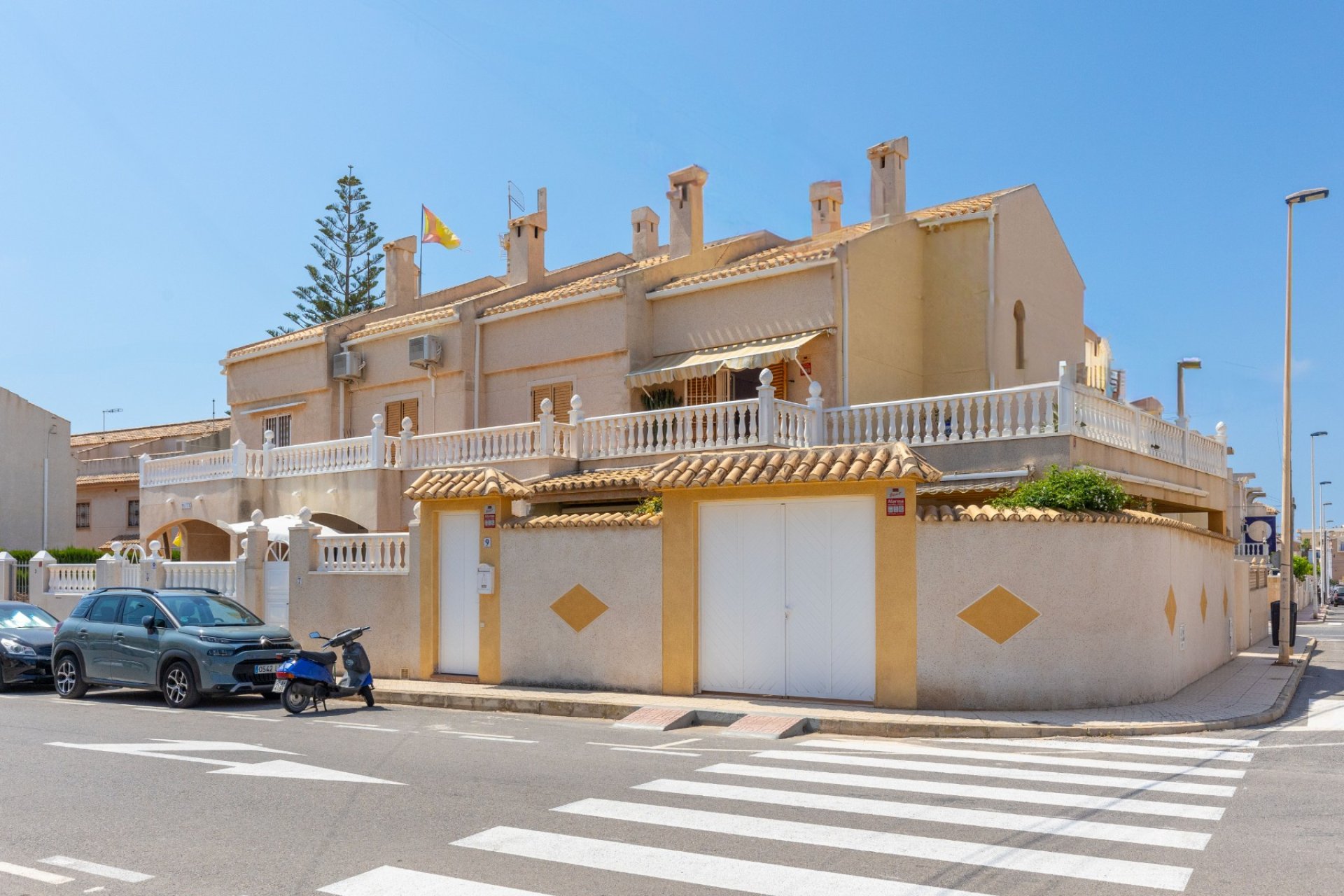 Villa / Revente TORREVIEJA · ZONE LOS FRUTALES · ALICANTE