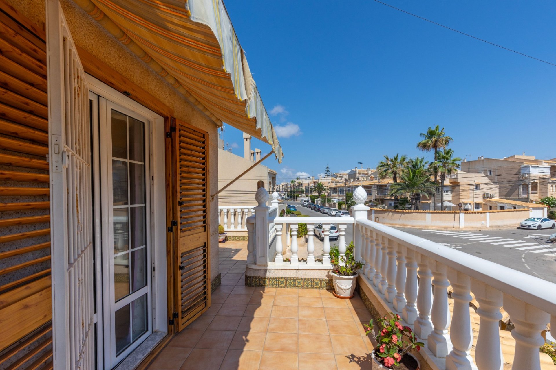 Villa / Revente TORREVIEJA · ZONE LOS FRUTALES · ALICANTE
