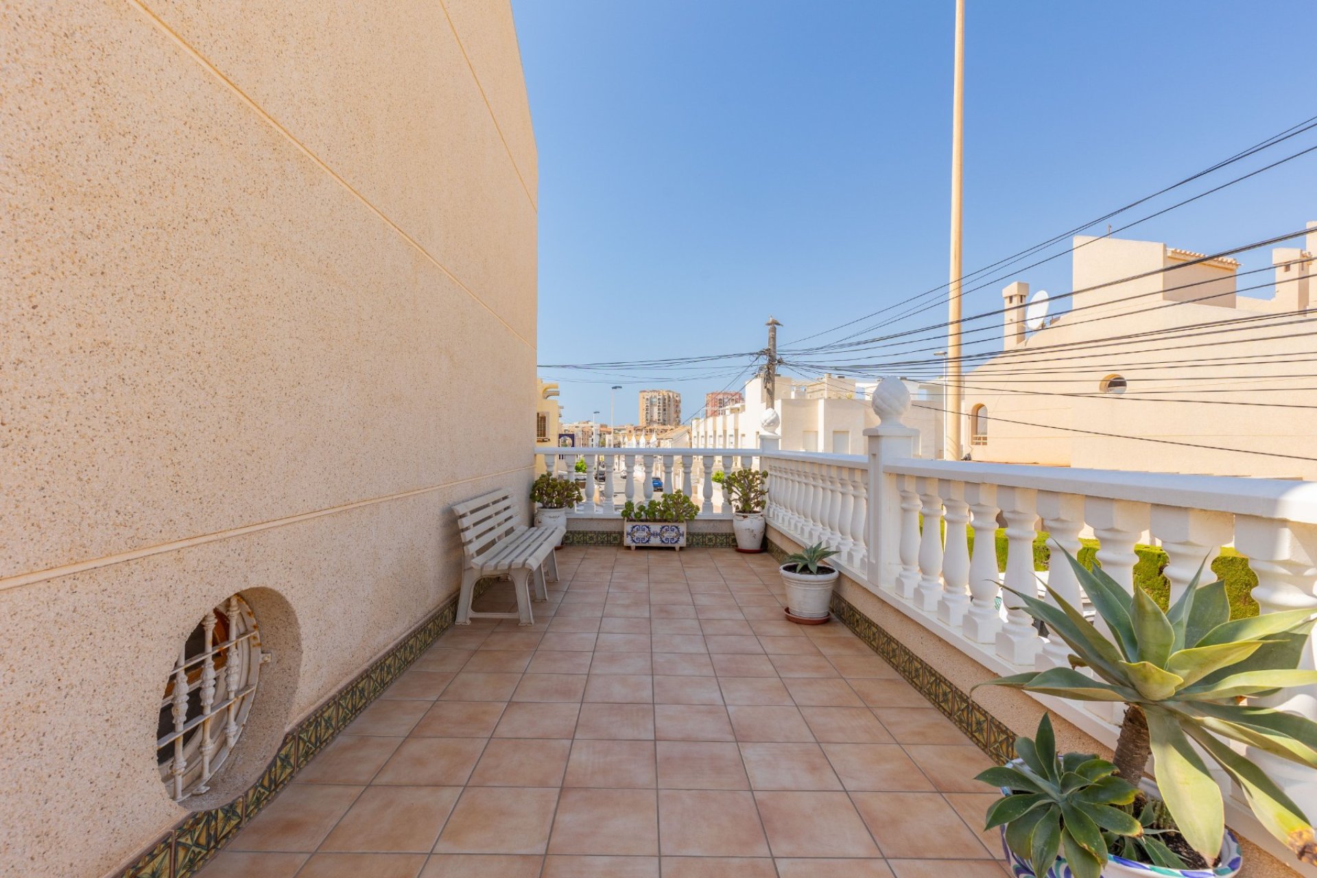 Villa / Revente TORREVIEJA · ZONE LOS FRUTALES · ALICANTE