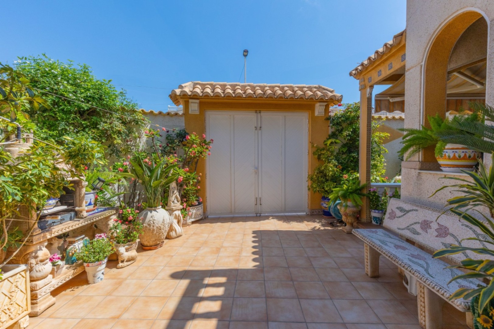 Villa / Revente TORREVIEJA · ZONE LOS FRUTALES · ALICANTE