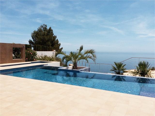 Villa en primera línea