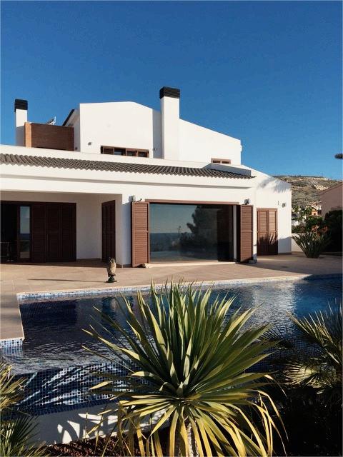 Villa en primera línea