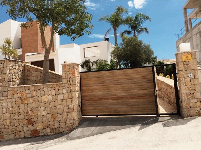 Villa en primera línea