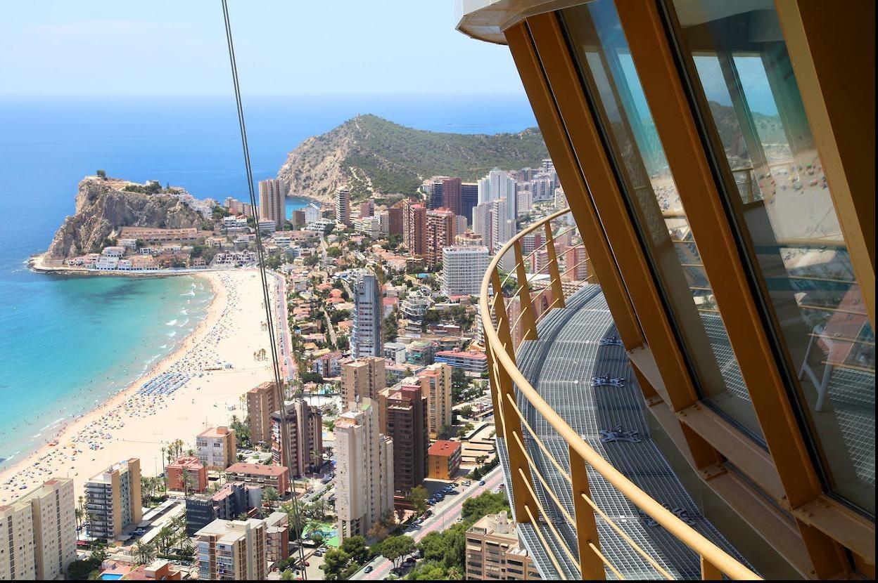 Exclusivo apartamento en el complejo residencial Intempo Diamond