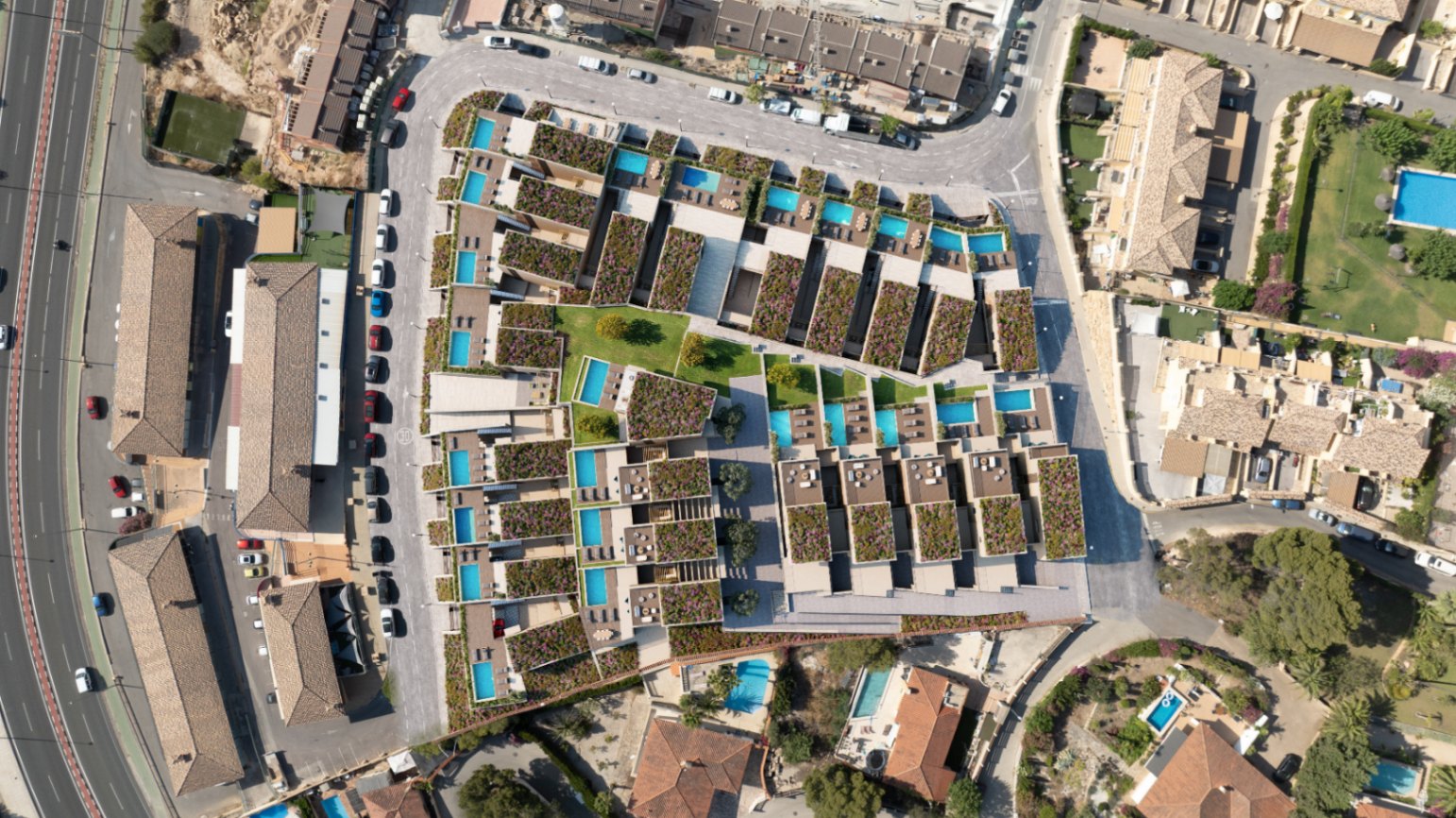 ¡Nuevas villas en La Nucía con vistas al mar y a las montañas!