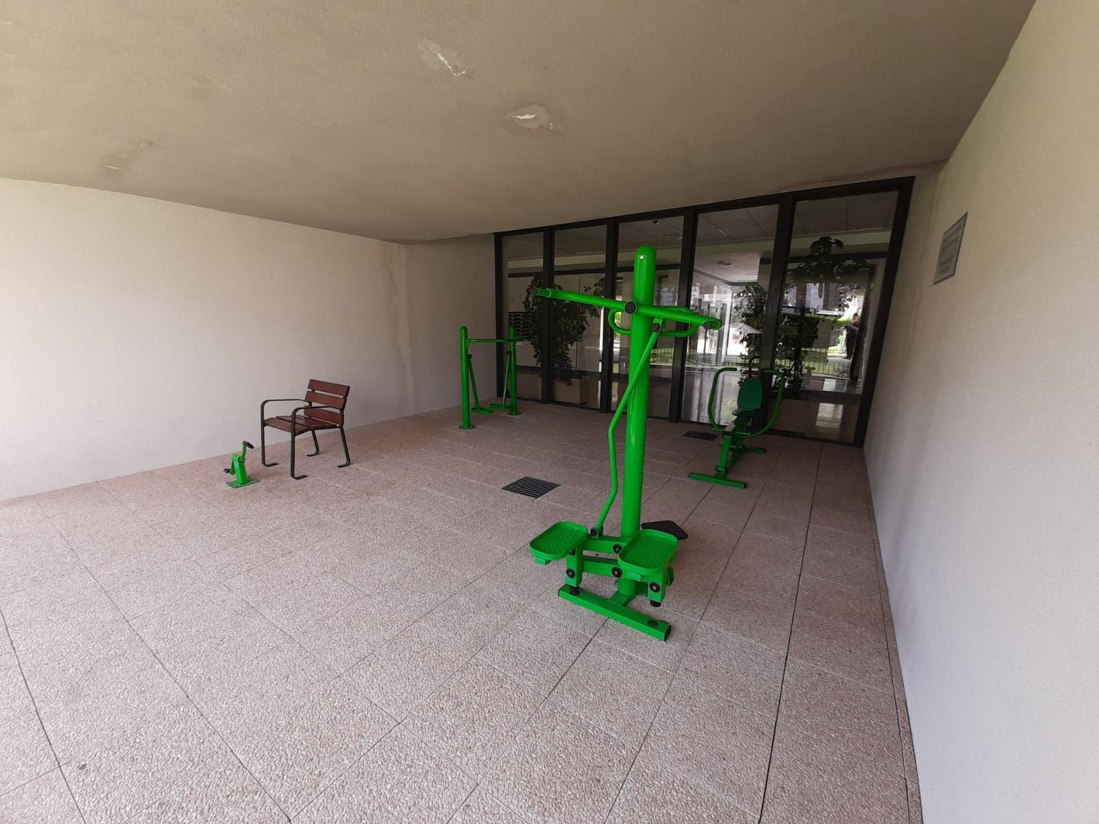 Apartamento con vistas al mar en  Benidorm, a 3 minutos de la playa.