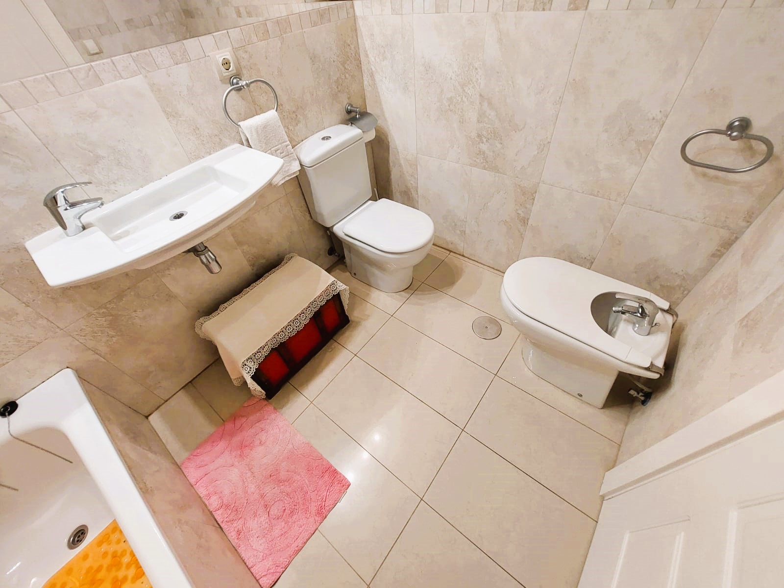 Apartamento con vistas al mar en  Benidorm, a 3 minutos de la playa.