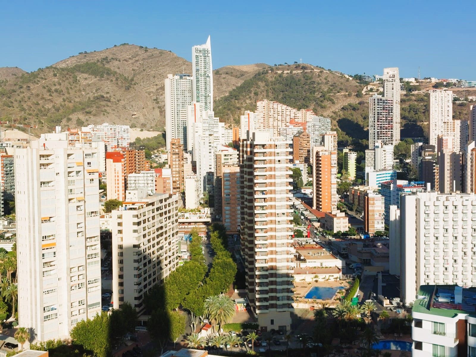 Apartamento con vistas al mar en  Benidorm, a 3 minutos de la playa.