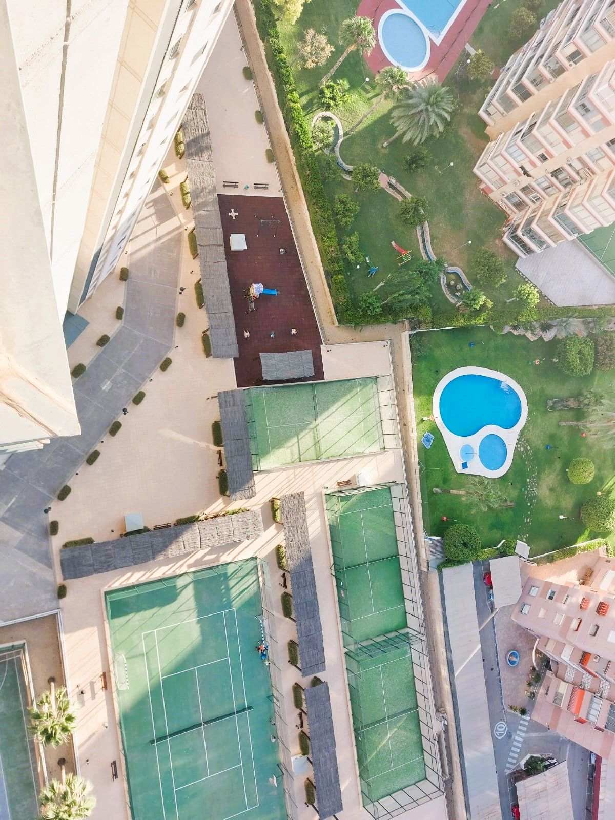 Apartamento con vistas al mar en  Benidorm, a 3 minutos de la playa.