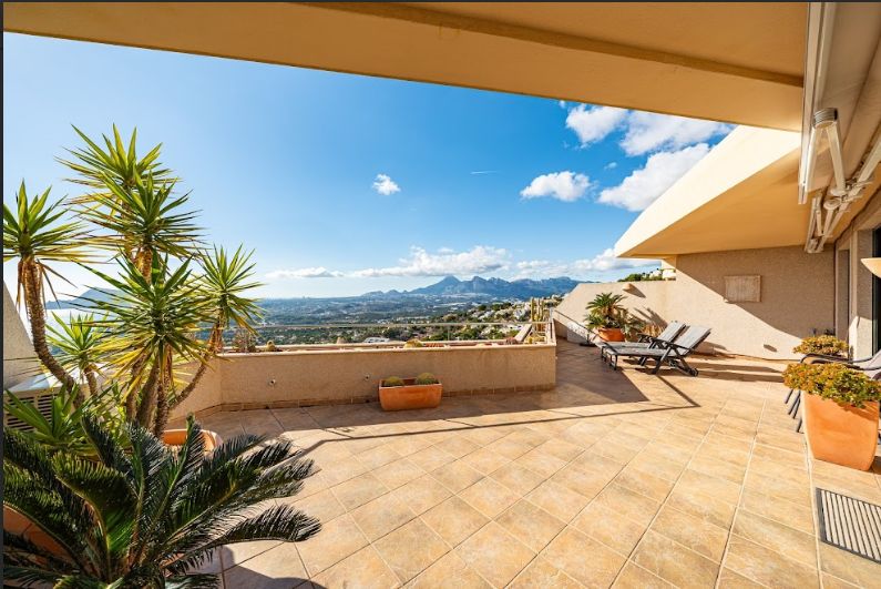 ¡Apartamentos en Sierra de Altea con vistas al mar y a las montañas!