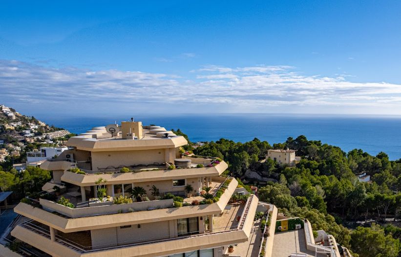 ¡Apartamentos en Sierra de Altea con vistas al mar y a las montañas!