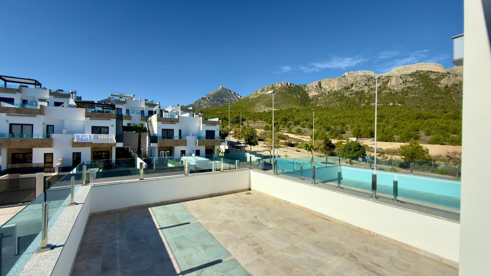 Villa en Polope con vistas a las montañas