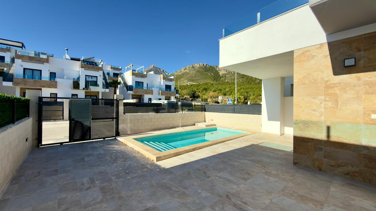 Villa en Polope con vistas a las montañas