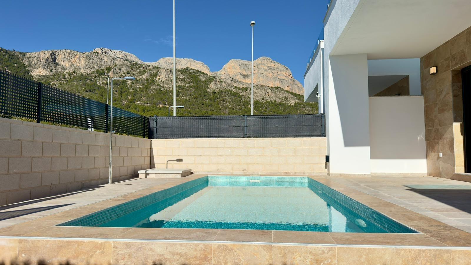 Villa en Polope con vistas a las montañas