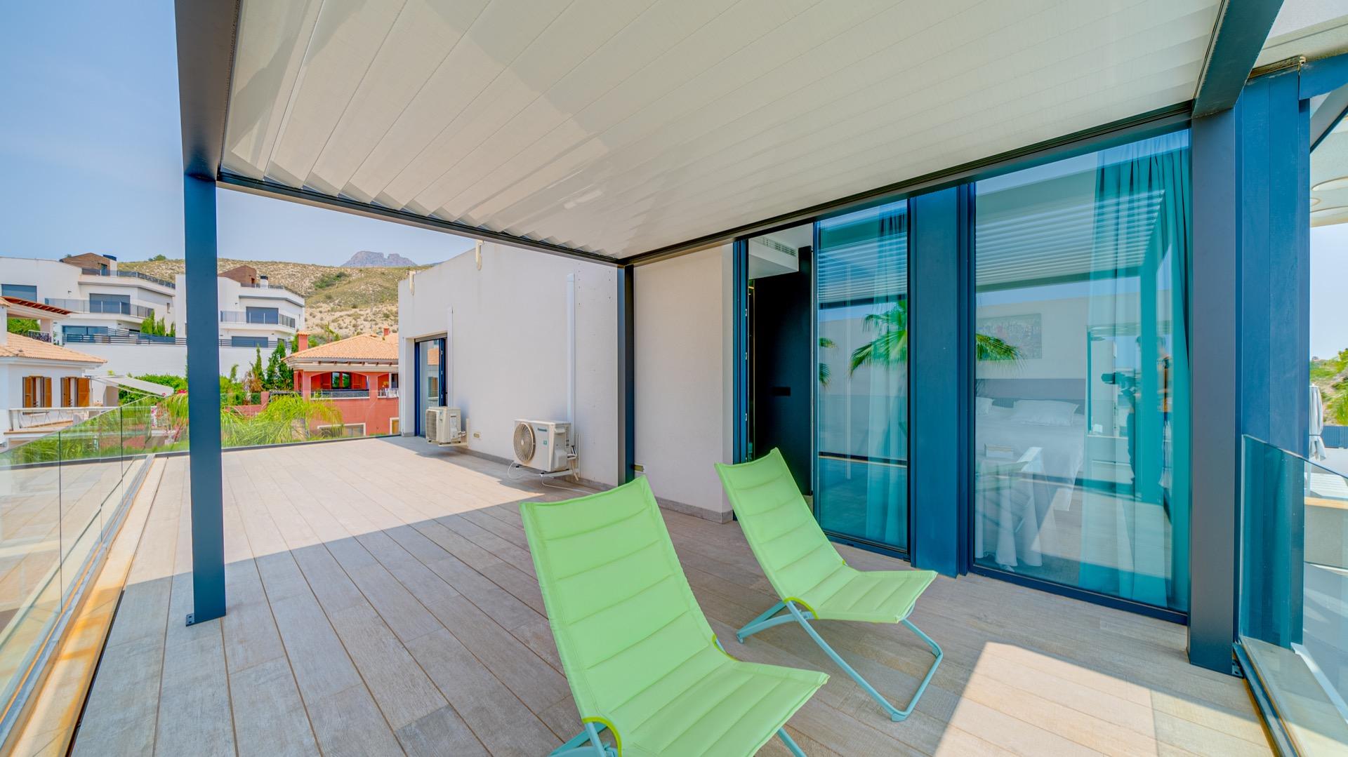 Villa para una familia numerosa en Finestrat.