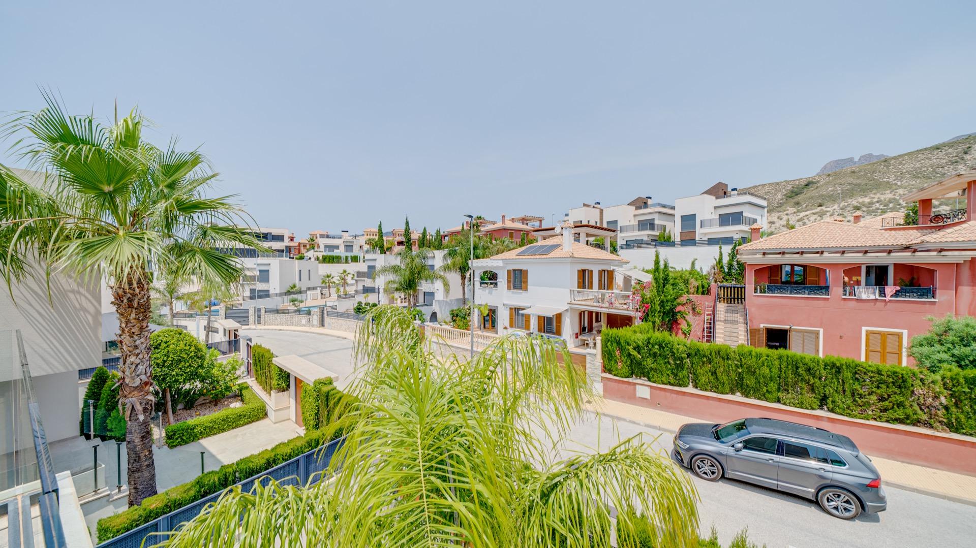 Villa para una familia numerosa en Finestrat.