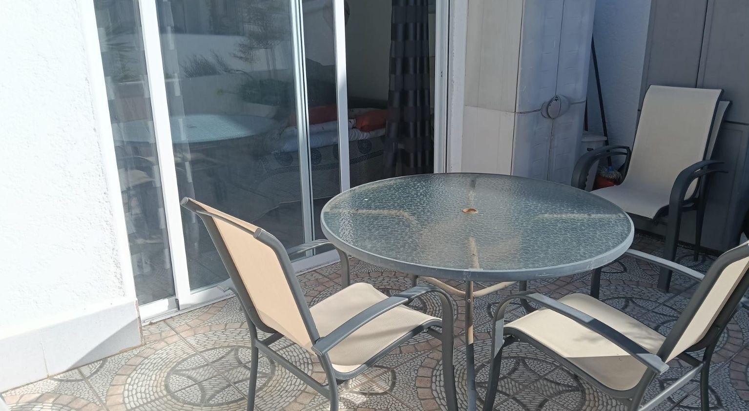 Estudio cerca de la playa