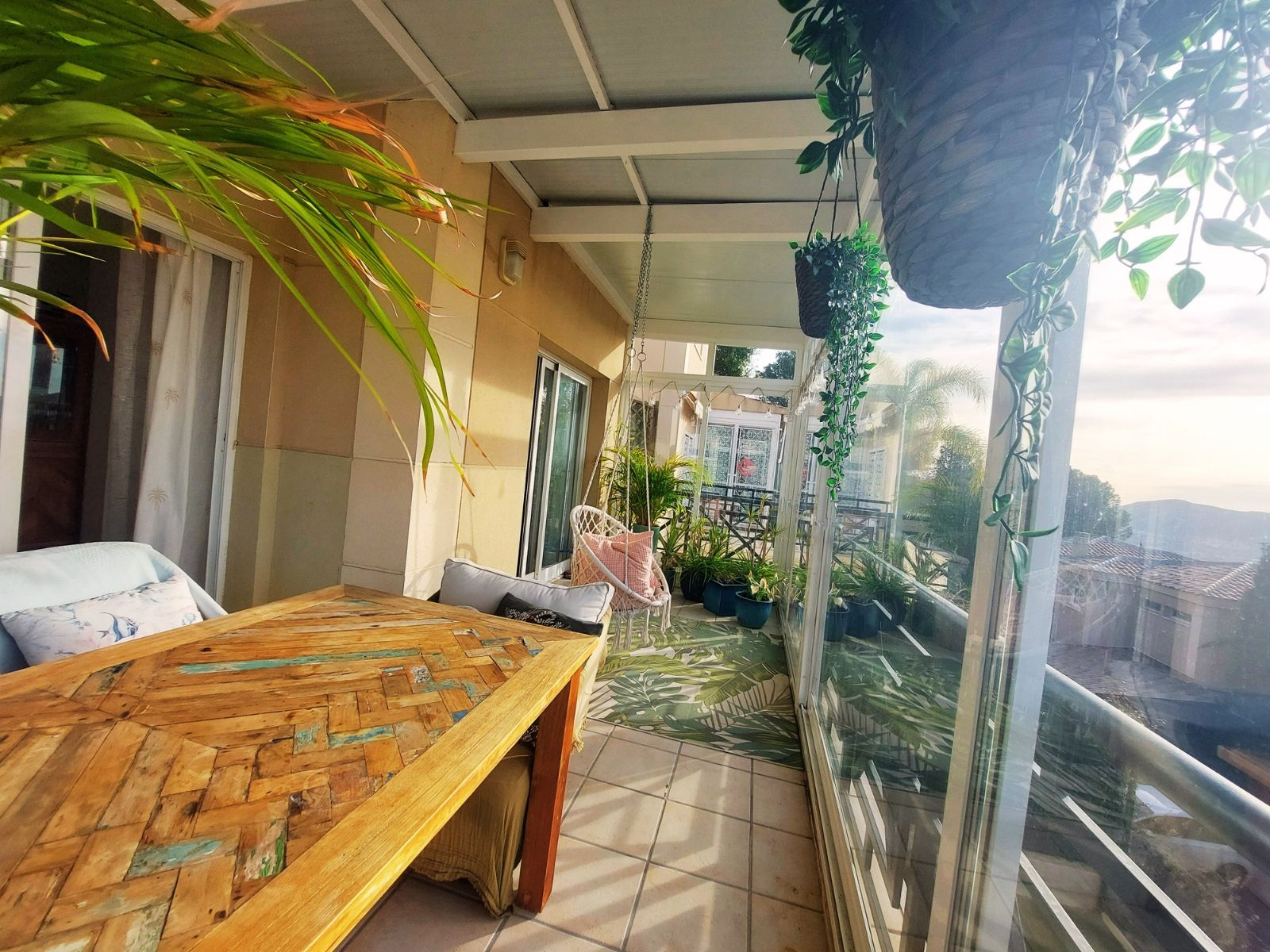 ¡Villa en La Nucía con vistas panorámicas!