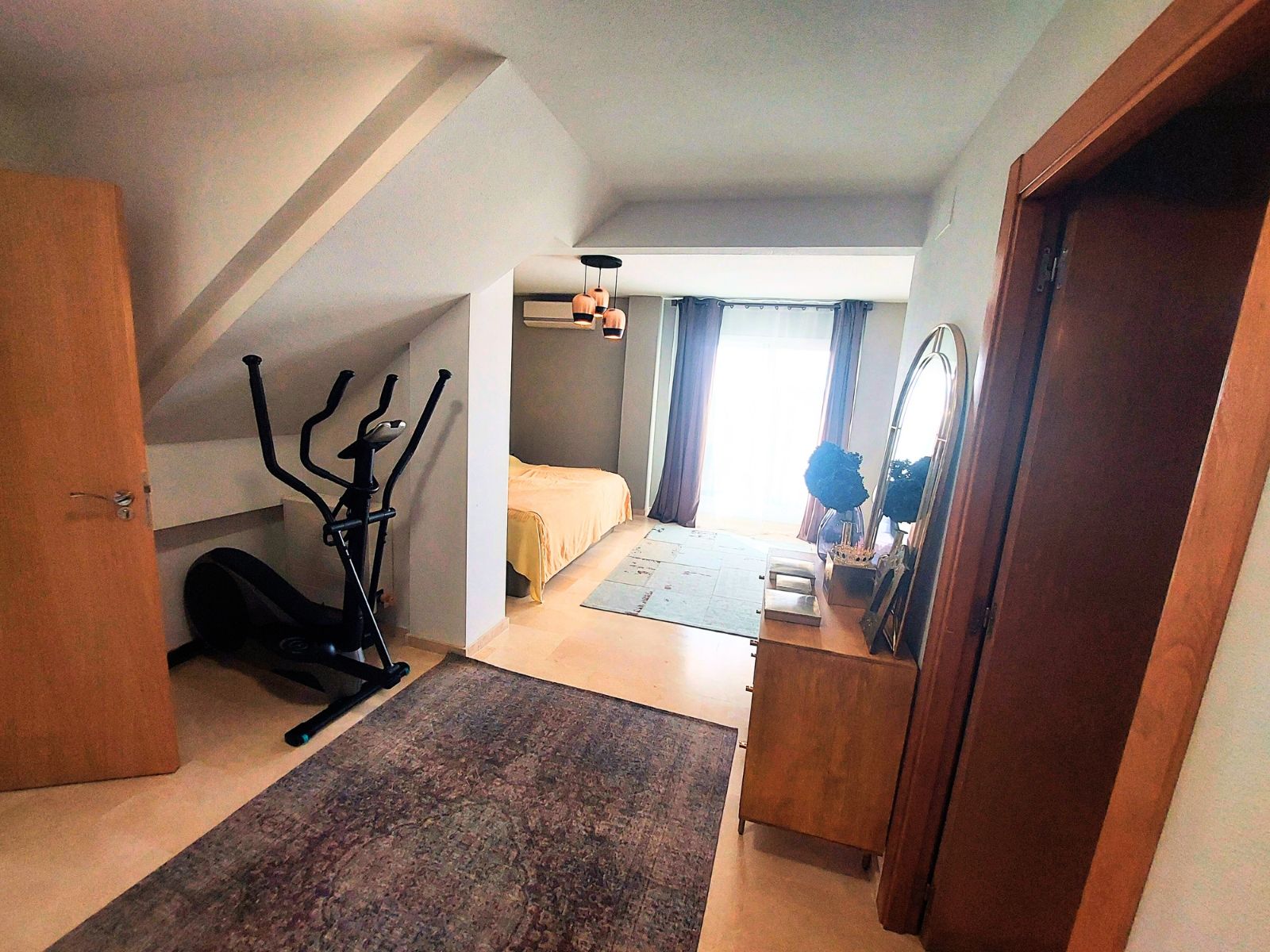 ¡Villa en La Nucía con vistas panorámicas!