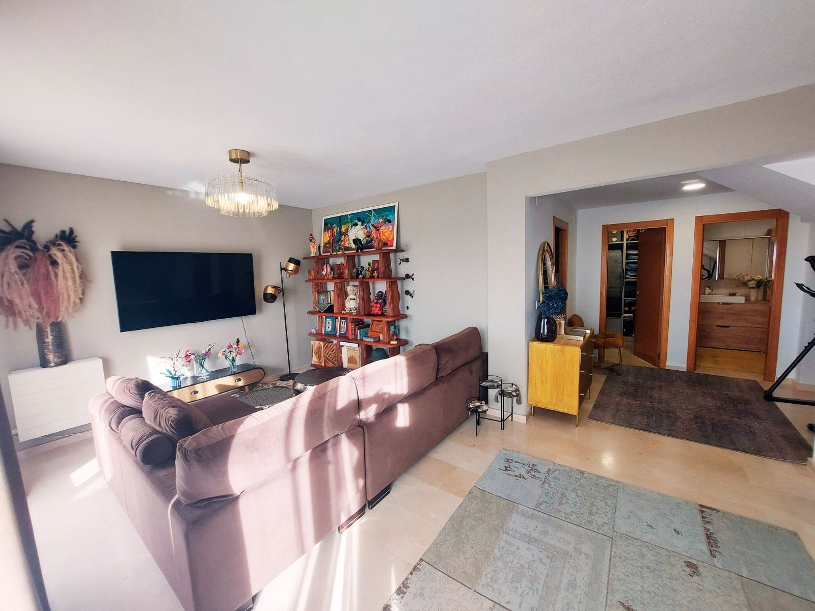 ¡Villa en La Nucía con vistas panorámicas!