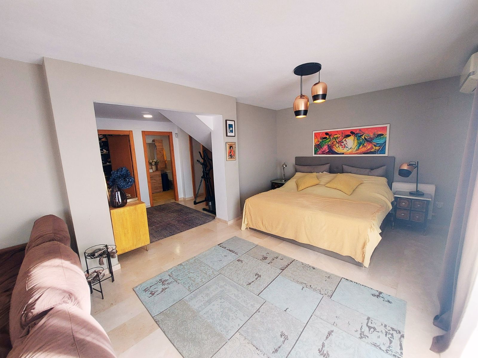 ¡Villa en La Nucía con vistas panorámicas!